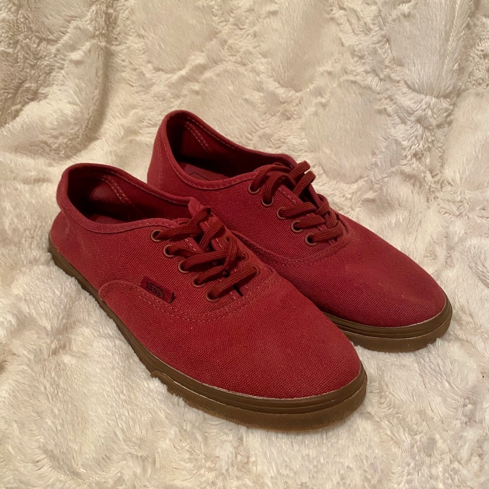 VANS - Burgundy sneakers